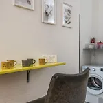 Kira Luxury Apartment With Terrace